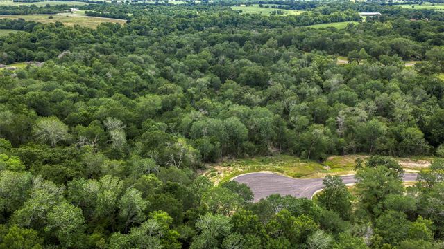 2-26 Millwood Trail, Brenham, TX 77833