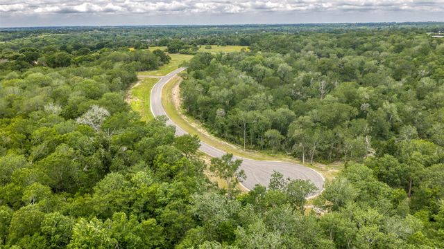 2-26 Millwood Trail, Brenham, TX 77833