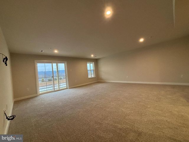 2646 TISBURY LN, Downingtown, PA 19335