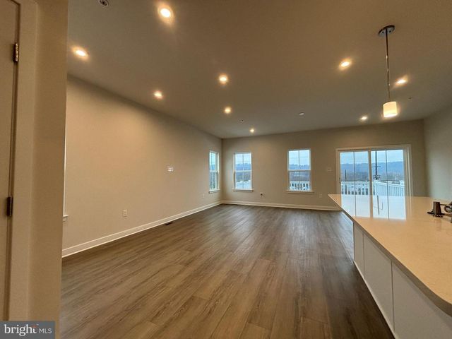 2646 TISBURY LN, Downingtown, PA 19335