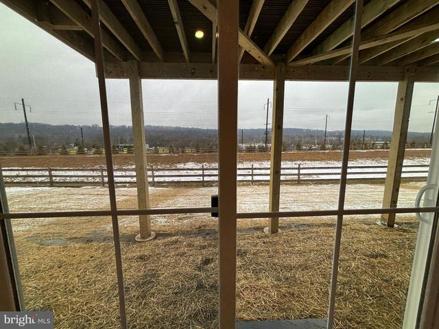 2646 TISBURY LN, Downingtown, PA 19335