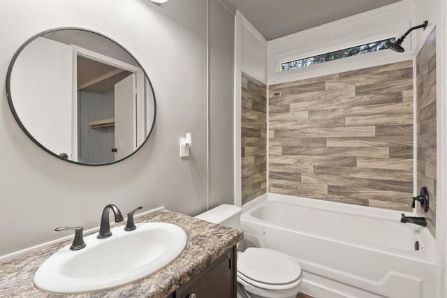 35312 N Newport Hwy, Chattaroy, WA 99003