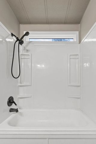 35312 N Newport Hwy, Chattaroy, WA 99003