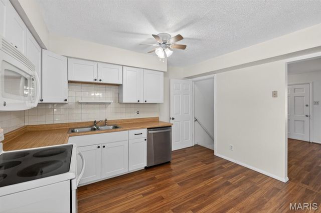 2809 Mayer Drive 2809, St Charles, MO 63301