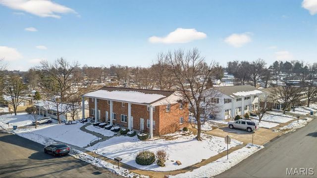 2809 Mayer Drive 2809, St Charles, MO 63301