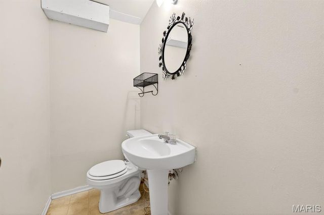 2809 Mayer Drive 2809, St Charles, MO 63301