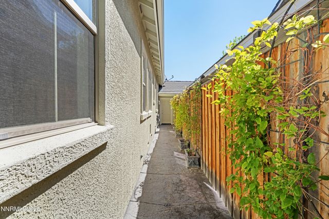 5979 Quintessa Drive, Sparks, NV 89436