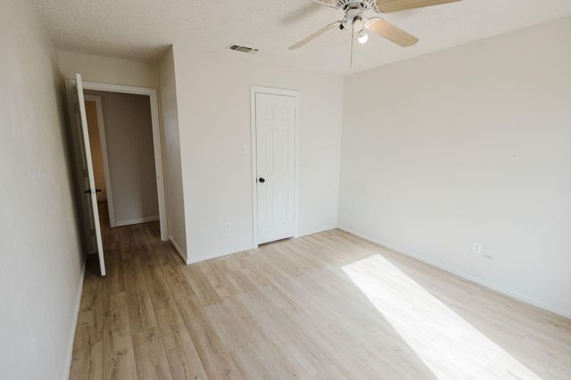 2508 N 4th Street, Tahoka, TX 79373