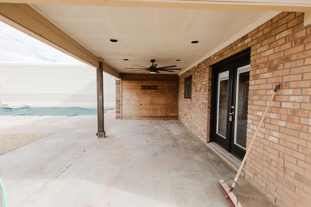 2508 N 4th Street, Tahoka, TX 79373