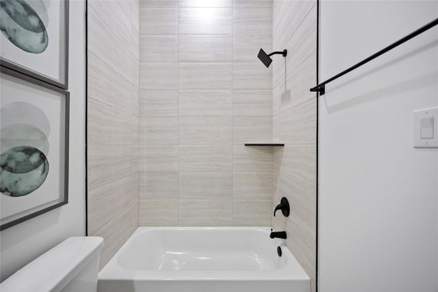 4430 Knoxville Street A-B, Houston, TX 77051