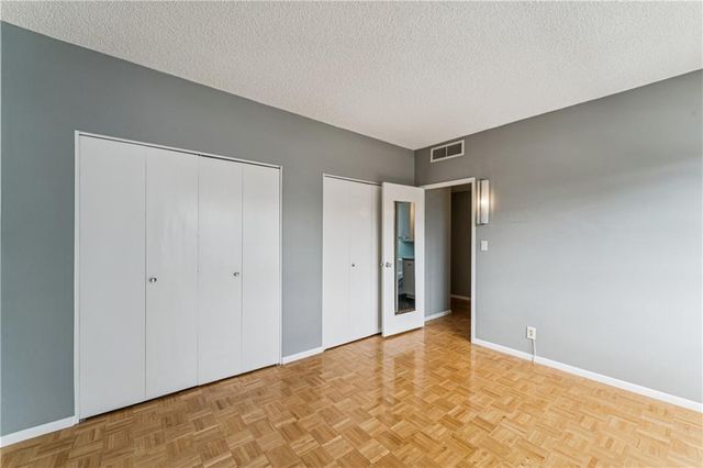 333 W Meyer Boulevard 504, Kansas City, MO 64113