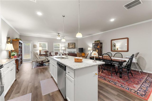 5124 FOX DEN Road, Oakwood, GA 30566