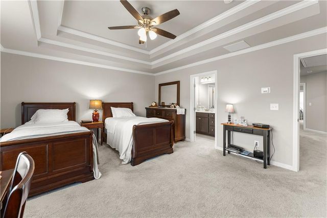 5124 FOX DEN Road, Oakwood, GA 30566