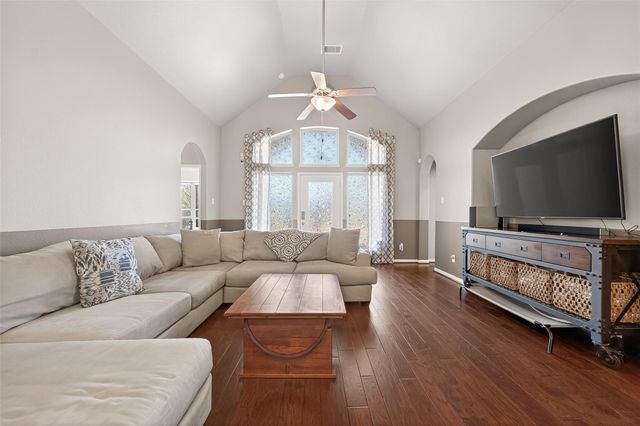 22811 Wild Heather Drive, Tomball, TX 77375