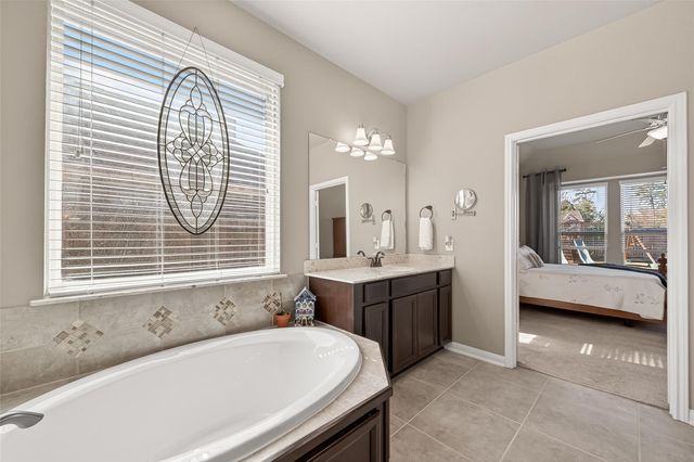 22811 Wild Heather Drive, Tomball, TX 77375