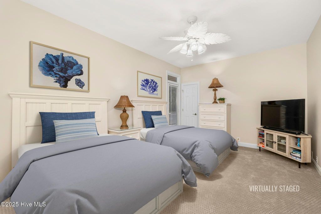 Image 25 of property listing at 200 Shipwreck Lane, Emerald Isle, NC 28594