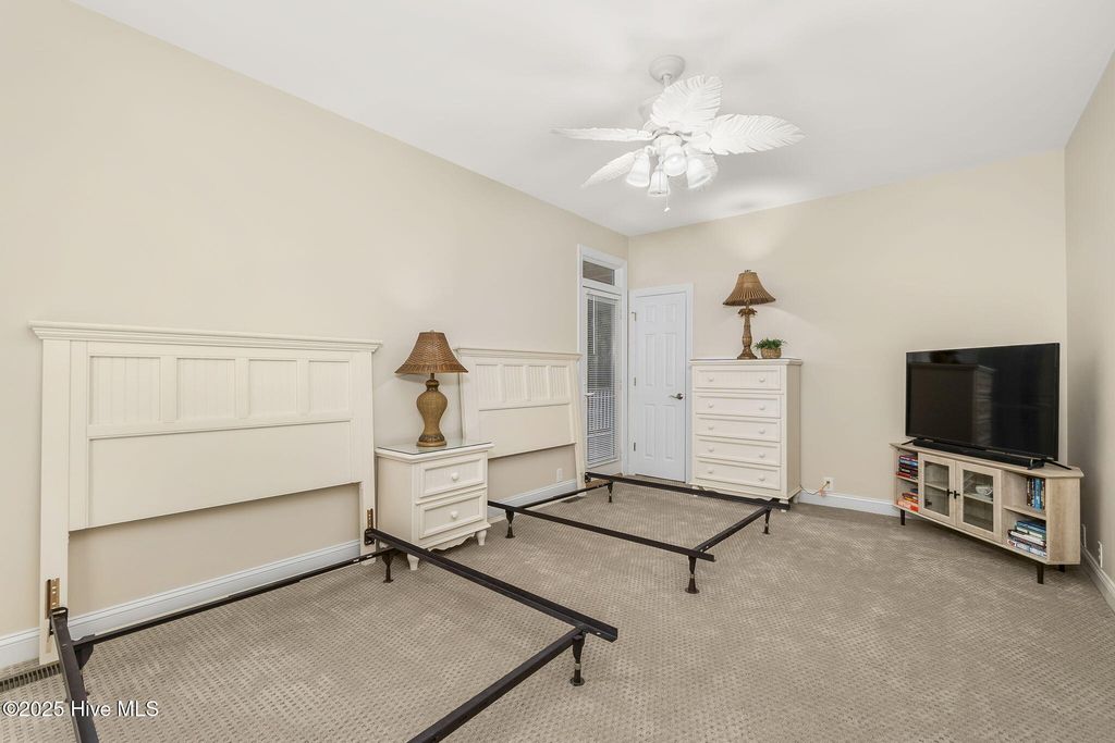 Image 26 of property listing at 200 Shipwreck Lane, Emerald Isle, NC 28594