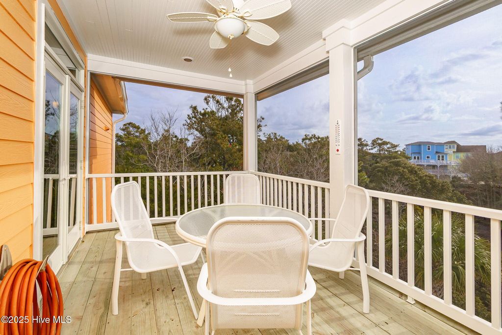 Image 36 of property listing at 200 Shipwreck Lane, Emerald Isle, NC 28594