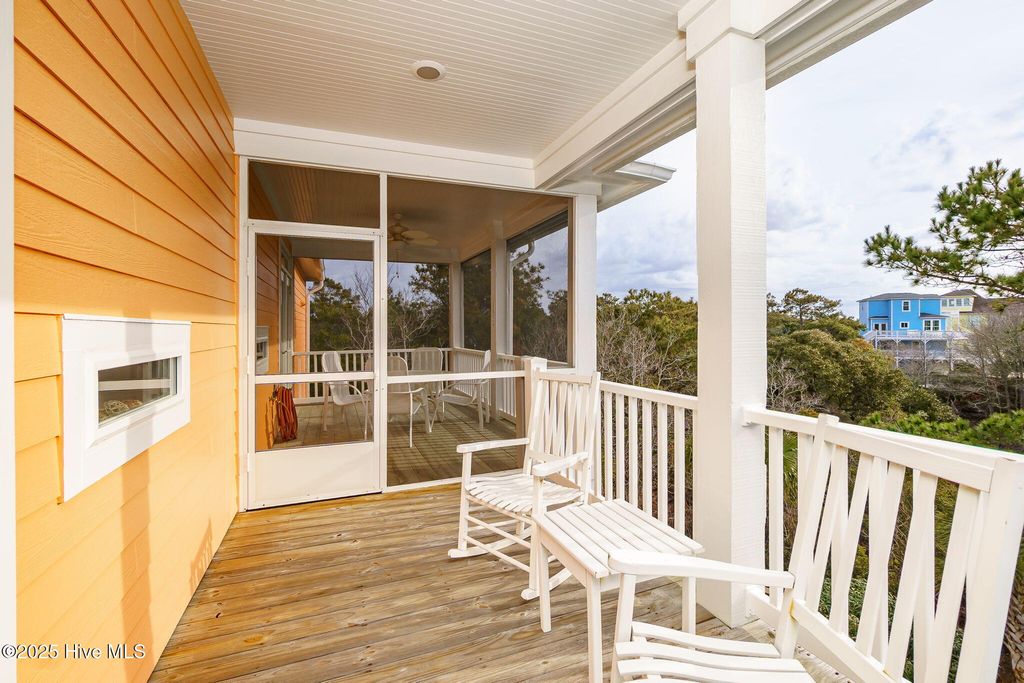 Image 37 of property listing at 200 Shipwreck Lane, Emerald Isle, NC 28594