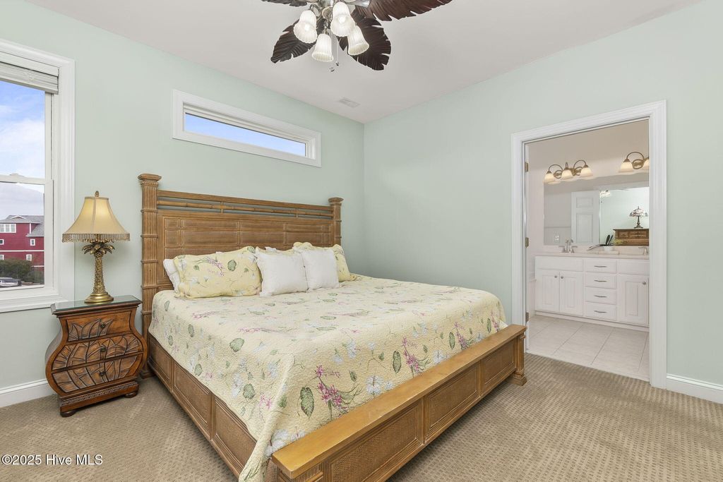 Image 42 of property listing at 200 Shipwreck Lane, Emerald Isle, NC 28594