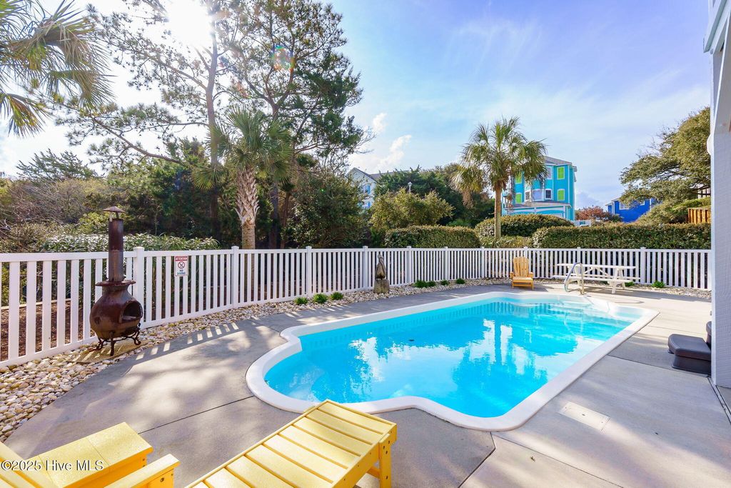 Image 62 of property listing at 200 Shipwreck Lane, Emerald Isle, NC 28594