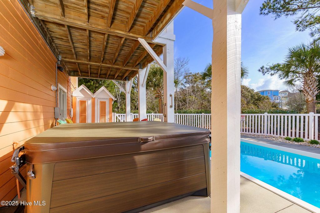 Image 64 of property listing at 200 Shipwreck Lane, Emerald Isle, NC 28594