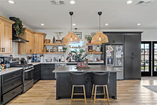 135 County Road 44550, Paris, TX 75462