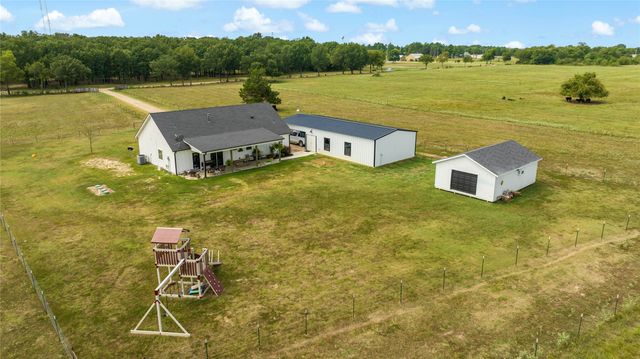 135 County Road 44550, Paris, TX 75462