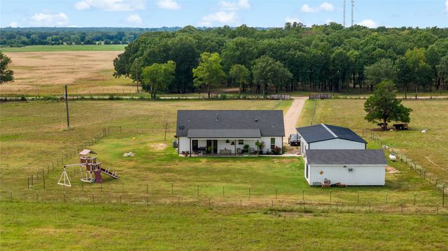 135 County Road 44550, Paris, TX 75462