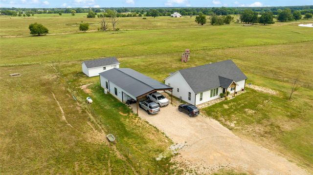 135 County Road 44550, Paris, TX 75462