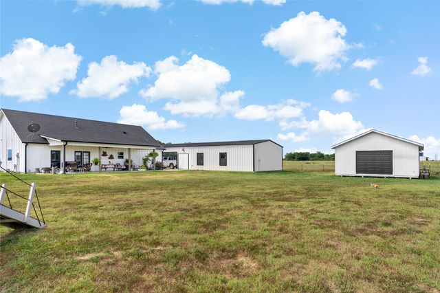 135 County Road 44550, Paris, TX 75462