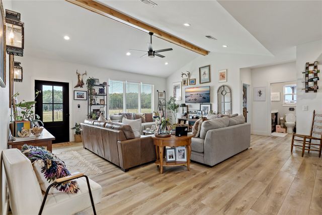 135 County Road 44550, Paris, TX 75462