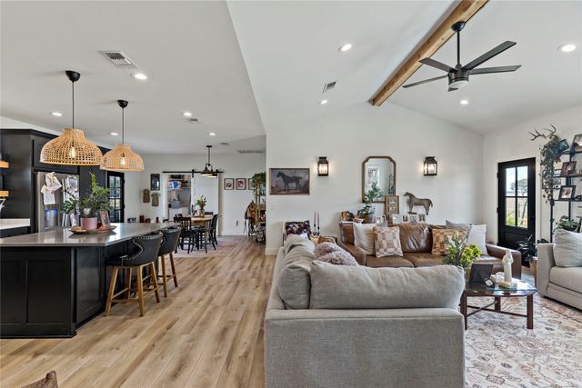 135 County Road 44550, Paris, TX 75462