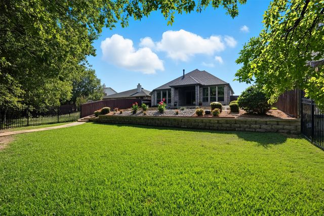 533 Longshore Drive, Little Elm, TX 75068