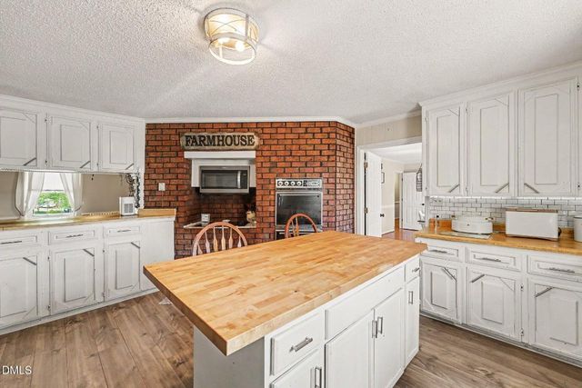 7128 N Carolina 242, Dunn, NC 28334