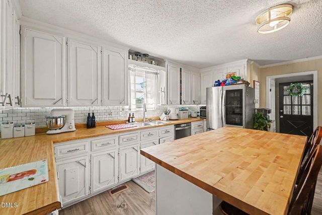 7128 N Carolina 242, Dunn, NC 28334