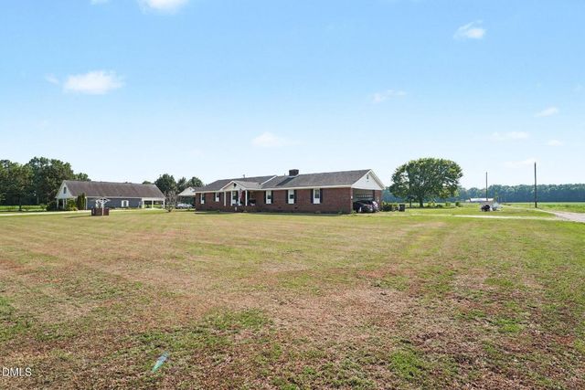 7128 N Carolina 242, Dunn, NC 28334