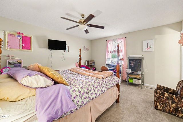 7128 N Carolina 242, Dunn, NC 28334
