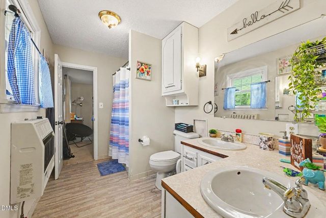7128 N Carolina 242, Dunn, NC 28334