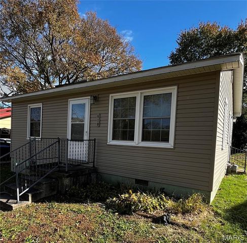 610 N Spring Street, Bloomfield, MO 63825