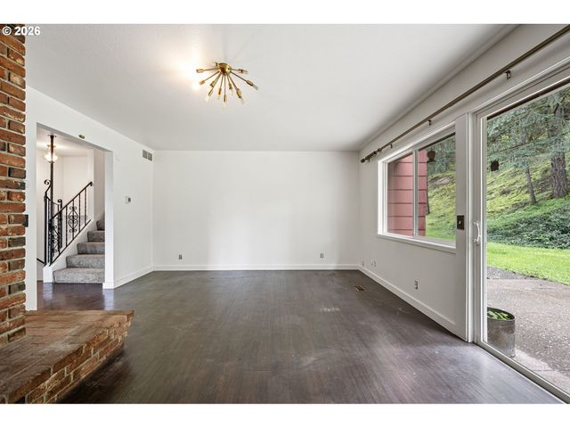 28974 GIMPL HILL Rd, Eugene, OR 97402