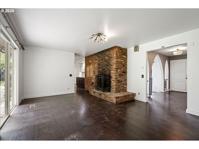 28974 GIMPL HILL Rd, Eugene, OR 97402