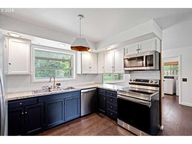 28974 GIMPL HILL Rd, Eugene, OR 97402