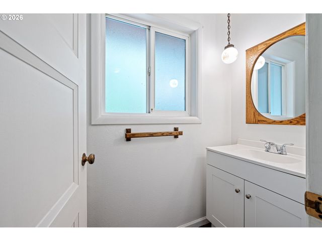 28974 GIMPL HILL Rd, Eugene, OR 97402