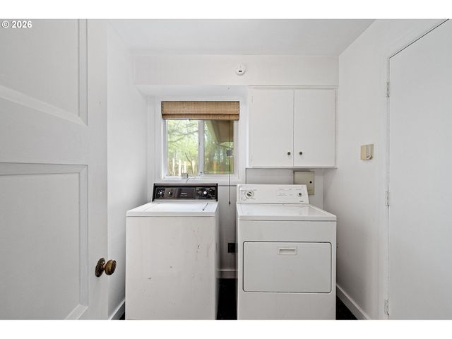 28974 GIMPL HILL Rd, Eugene, OR 97402