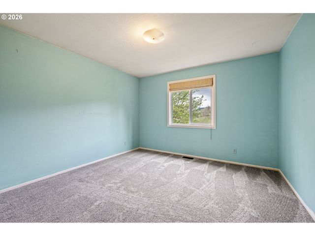 28974 GIMPL HILL Rd, Eugene, OR 97402