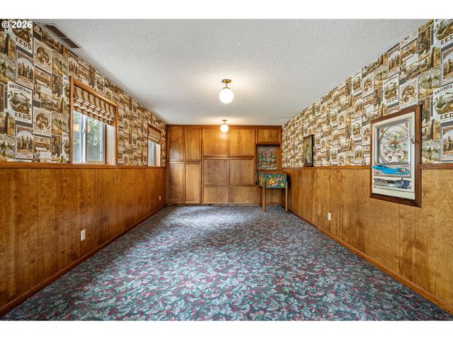 28974 GIMPL HILL Rd, Eugene, OR 97402