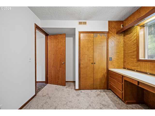 28974 GIMPL HILL Rd, Eugene, OR 97402