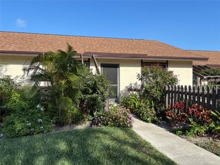 43 Via De Casas Norte, Boynton Beach, FL 33426