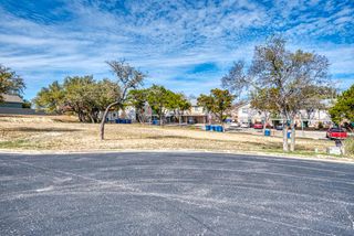 2004 N Bordeaux Dr # 47, Kerrville, TX 78028